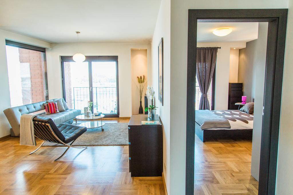 Modern Apartment In City Center — Photos 3